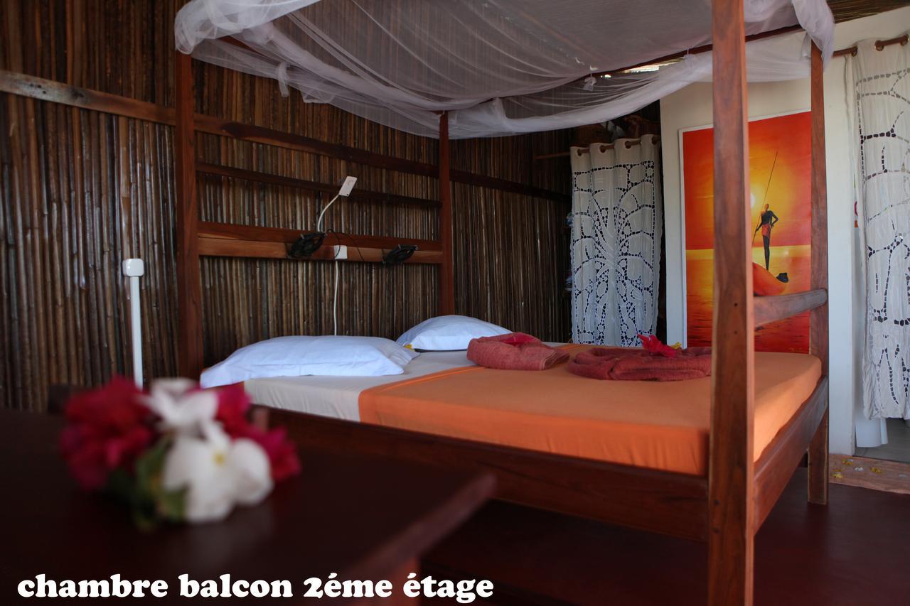 Chez Yolande Hotel Ampangorinana Exterior foto